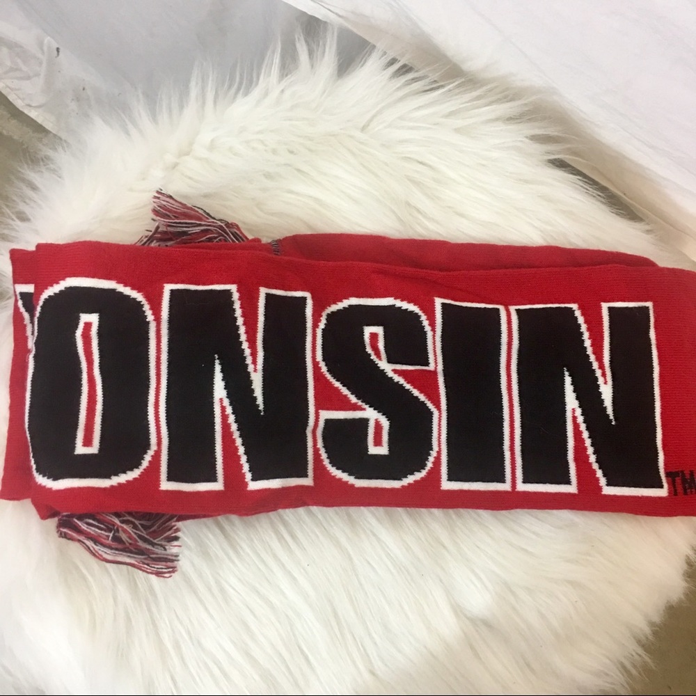 ❤️ Wisconsin‎ Scarf - Picture 6 of 16